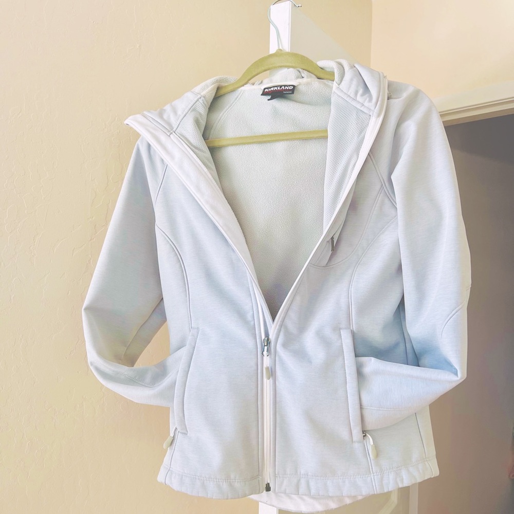OBO Heather Gray Ski Liner or Light Rain Jacket with windbreaker aspects!